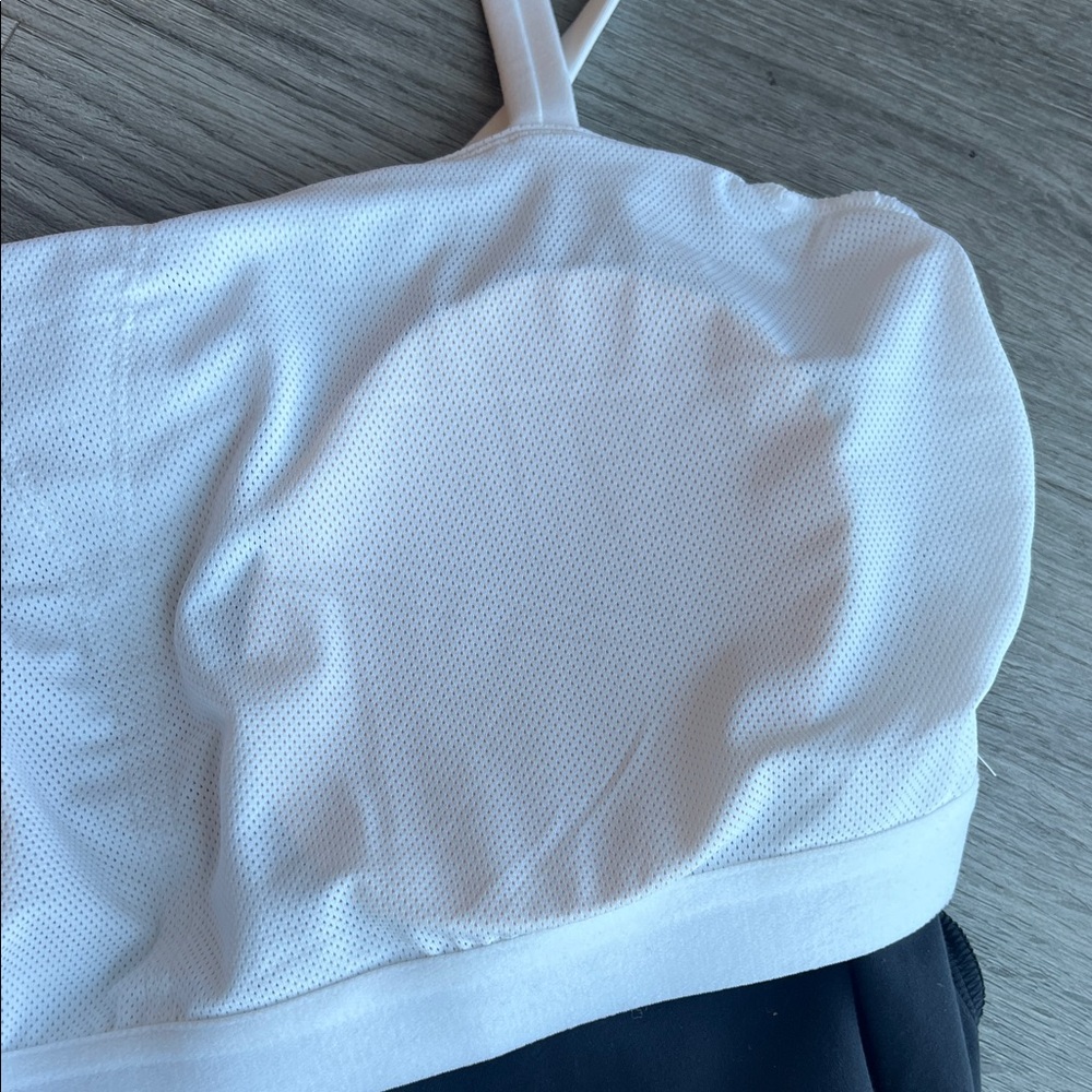 Women’s Active Tank with Contrast Trim and Built-In Bra for Light Support. - Picture 6 of 7